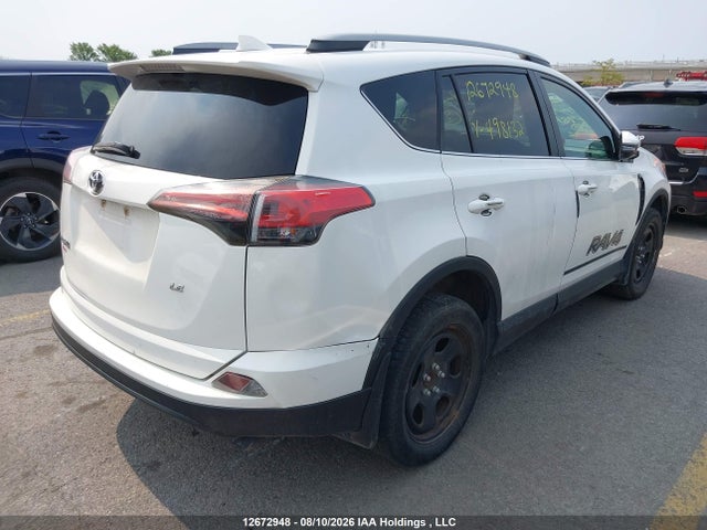 2T3ZFREV0JW498132 Toyota RAV4 LE