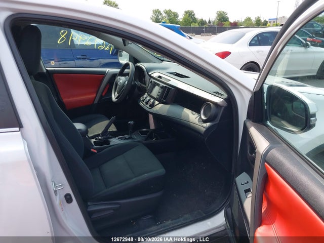 2T3ZFREV0JW498132 Toyota RAV4 LE