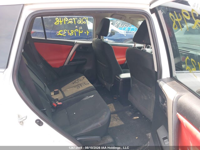 2T3ZFREV0JW498132 Toyota RAV4 LE