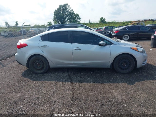 KIA Forte 2016 KNAFX4A83G5530460 Image 13