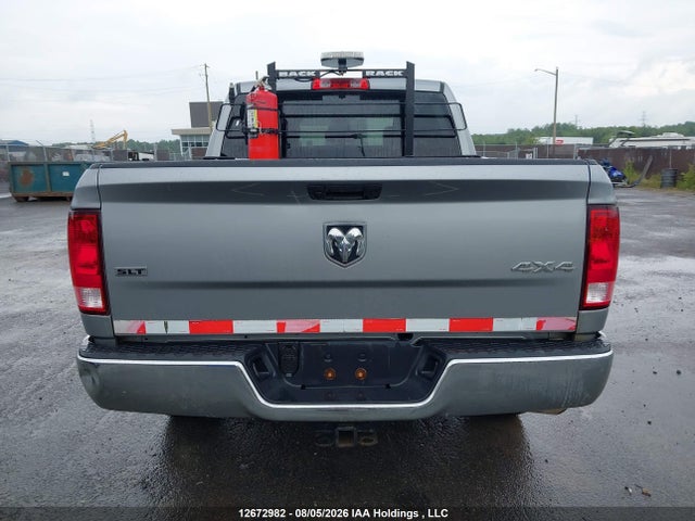 2022 Ram 1500 Classic Slt მანქანა იყიდება აუქციონზე, vin: 3C6RR7LT2NG358397, აუქციონის ნომერი: 12672982