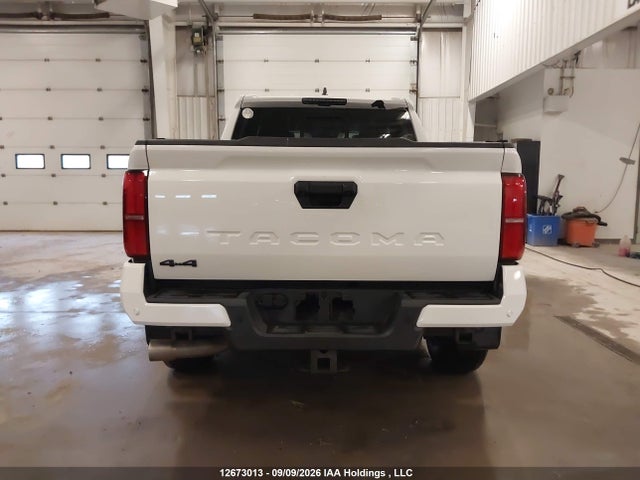 3TYLB5JN0ST104345 Toyota Tacoma Double Cab/sr5/trd Sport/trd Off Road/ltd