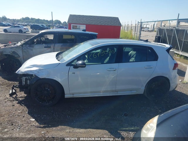 Volkswagen Golf R Black Edition 2025 WVWKB7CD7SW231438 Image 14