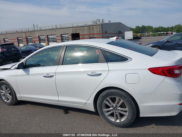 2015 Hyundai Sonata Gls მანქანა იყიდება აუქციონზე, vin: 5NPE24AF7FH110078, აუქციონის ნომერი: 12641133