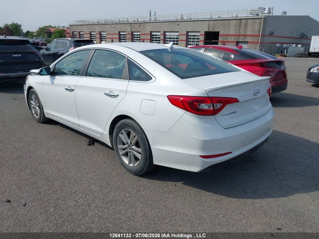 2015 Hyundai Sonata Gls მანქანა იყიდება აუქციონზე, vin: 5NPE24AF7FH110078, აუქციონის ნომერი: 12641133