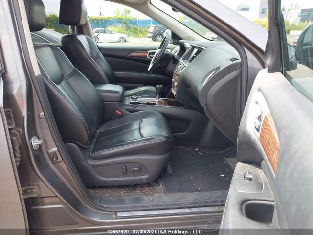 12657820 :رقم المزاد ، 5N1DR2MM2HC653001 vin ، 2017 Nissan Pathfinder Platinum/s/sl/sv مزاد بيع