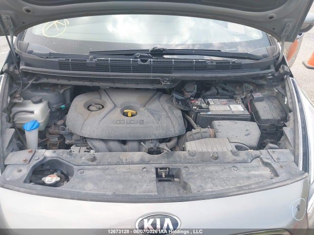 Продаж на аукціоні авто 2015 Kia Rondo Lx/lx Value/lx Winter Edition, vin: KNAHT8A3XF7120242, номер лоту: 12673128