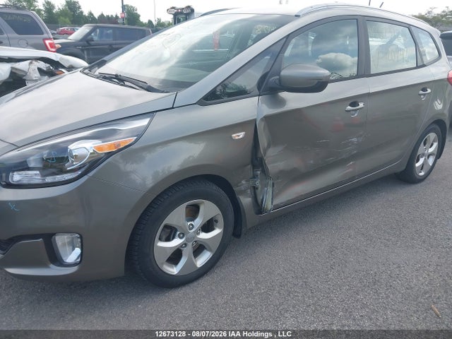 Продаж на аукціоні авто 2015 Kia Rondo Lx/lx Value/lx Winter Edition, vin: KNAHT8A3XF7120242, номер лоту: 12673128