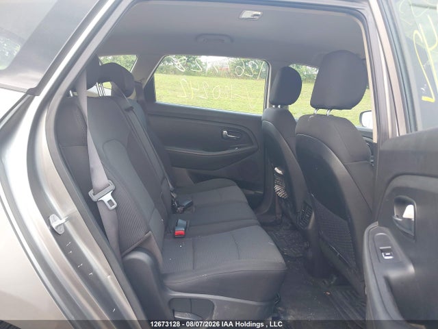 Продаж на аукціоні авто 2015 Kia Rondo Lx/lx Value/lx Winter Edition, vin: KNAHT8A3XF7120242, номер лоту: 12673128