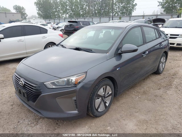 2019 Hyundai Ioniq Hybrid Essential მანქანა იყიდება აუქციონზე, vin: KMHC75LC2KU166202, აუქციონის ნომერი: 12673158
