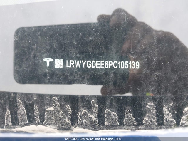 Tesla Model Y 2023 LRWYGDEE6PC105139 Image 17
