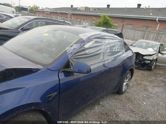 Tesla Model Y 2023 LRWYGDEE6PC105139 Image 19