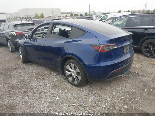 Tesla Model Y 2023 LRWYGDEE6PC105139 Image 3