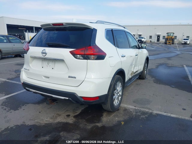 Nissan ROGUE S/SV 2019 5N1AT2MT7KC820956 Image 4