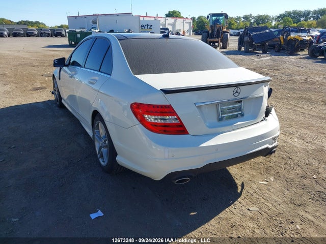 12673248 :رقم المزاد ، WDDGF8BBXCA734806 vin ، 2012 Mercedes-benz C 300 مزاد بيع