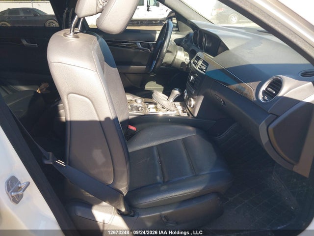 12673248 :رقم المزاد ، WDDGF8BBXCA734806 vin ، 2012 Mercedes-benz C 300 مزاد بيع
