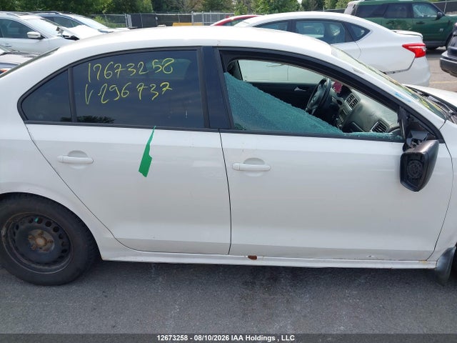 2013 Volkswagen Jetta 2.0l Trendline/2.0l Trendline+ მანქანა იყიდება აუქციონზე, vin: 3VW1K7AJ6DM296737, აუქციონის ნომერი: 12673258