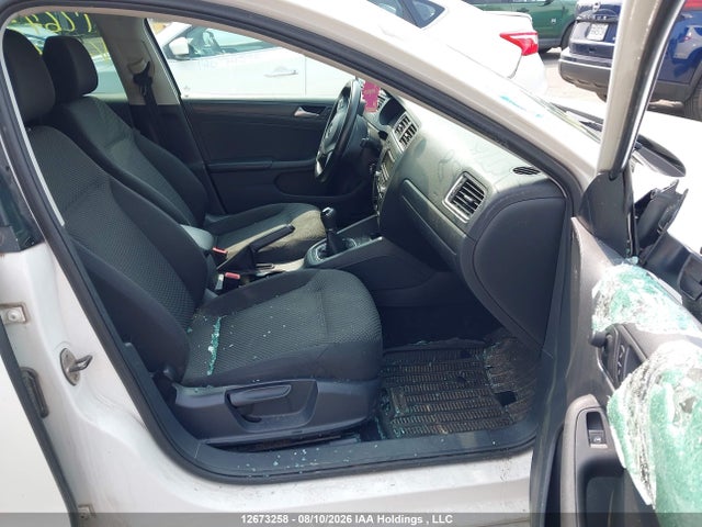 2013 Volkswagen Jetta 2.0l Trendline/2.0l Trendline+ მანქანა იყიდება აუქციონზე, vin: 3VW1K7AJ6DM296737, აუქციონის ნომერი: 12673258