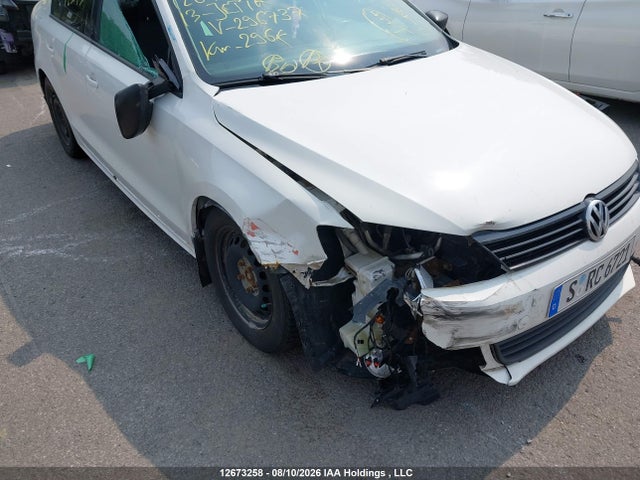 2013 Volkswagen Jetta 2.0l Trendline/2.0l Trendline+ მანქანა იყიდება აუქციონზე, vin: 3VW1K7AJ6DM296737, აუქციონის ნომერი: 12673258