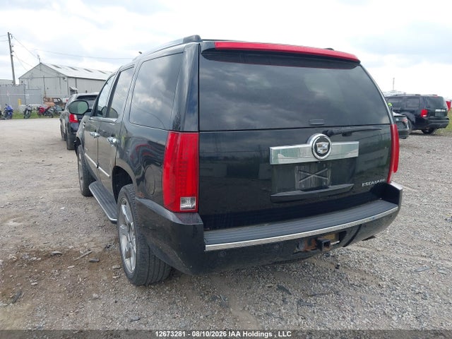 Продажа на аукционе авто 2008 Cadillac Escalade Luxury, vin: 1GYFK63838R170606, номер лота: 12673281