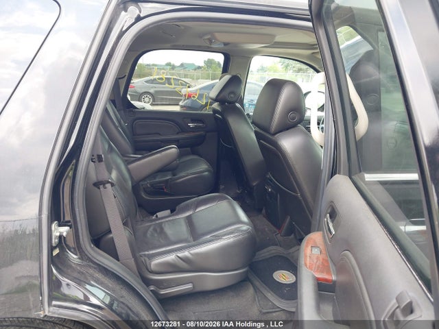 Продажа на аукционе авто 2008 Cadillac Escalade Luxury, vin: 1GYFK63838R170606, номер лота: 12673281