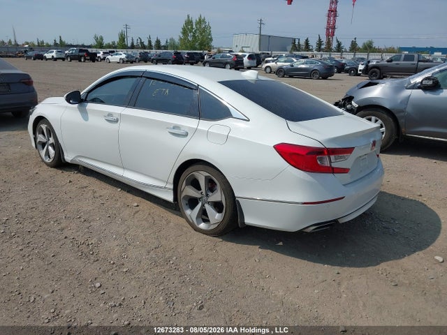 1HGCV2F9XJA800611 Honda ACCORD SEDAN