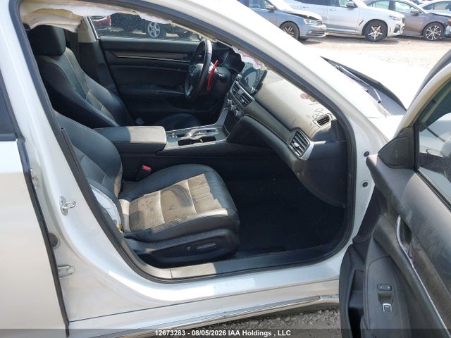 1HGCV2F9XJA800611 Honda ACCORD SEDAN