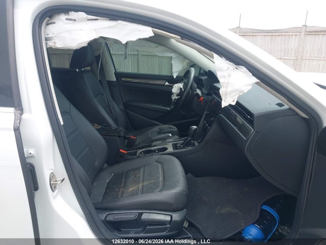 Aukcja sprzedaży 2021 Volkswagen Passat Highline, vin: 1VWBA7A38MC013765, numer aukcji: 12632010