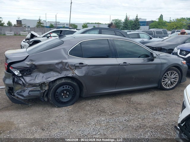 2018 Toyota Camry Xle მანქანა იყიდება აუქციონზე, vin: 4T1B11HK4JU094049, აუქციონის ნომერი: 12632039