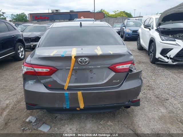 2018 Toyota Camry Xle მანქანა იყიდება აუქციონზე, vin: 4T1B11HK4JU094049, აუქციონის ნომერი: 12632039