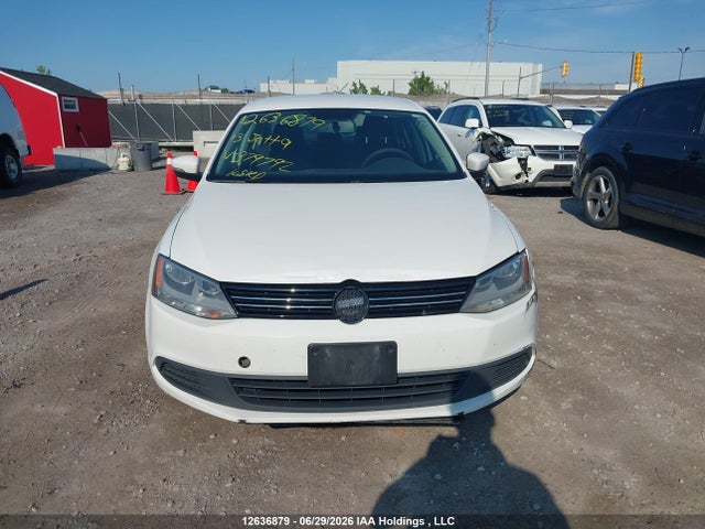 2013 Volkswagen Jetta 2.0l Comfortline მანქანა იყიდება აუქციონზე, vin: 3VWDK7AJ6DM379792, აუქციონის ნომერი: 12636879