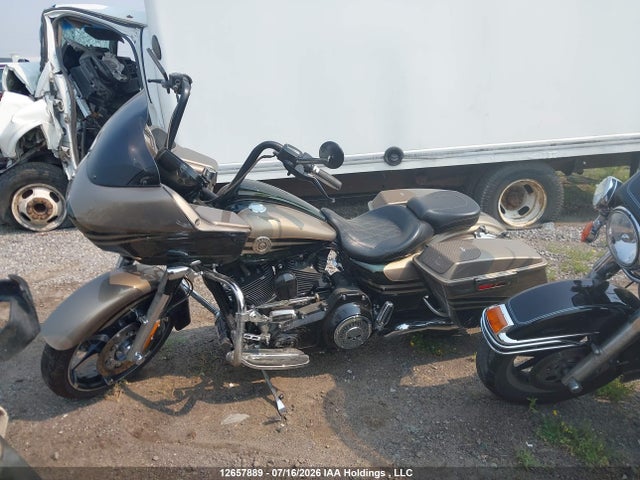 12657889 :رقم المزاد ، 1HD1TC819DB962817 vin ، 2013 Harley-davidson Fltrxse Cvo Road Glide Custom مزاد بيع