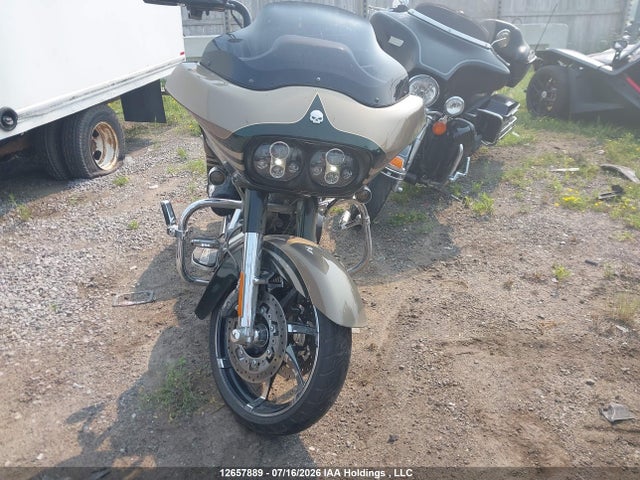 12657889 :رقم المزاد ، 1HD1TC819DB962817 vin ، 2013 Harley-davidson Fltrxse Cvo Road Glide Custom مزاد بيع