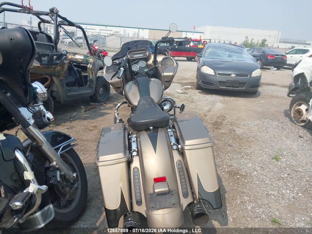 12657889 :رقم المزاد ، 1HD1TC819DB962817 vin ، 2013 Harley-davidson Fltrxse Cvo Road Glide Custom مزاد بيع