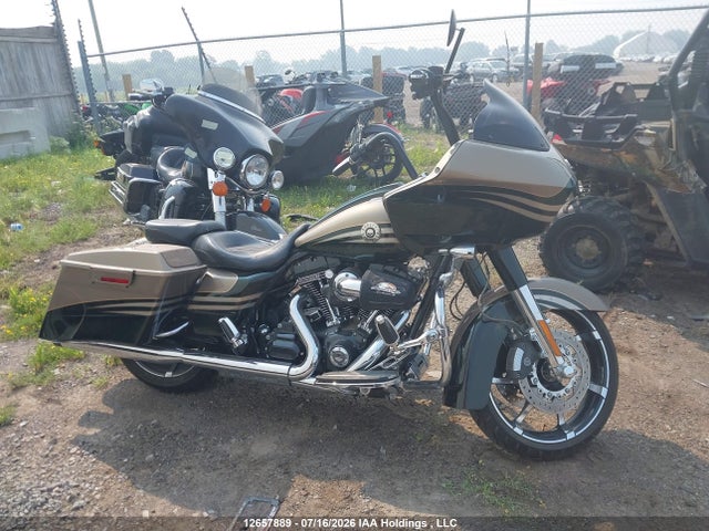 12657889 :رقم المزاد ، 1HD1TC819DB962817 vin ، 2013 Harley-davidson Fltrxse Cvo Road Glide Custom مزاد بيع