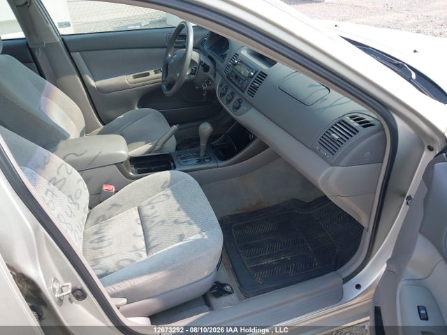 12673292 :رقم المزاد ، 4T1BE32K74U848025 vin ، 2004 Toyota Camry Le/se/xle مزاد بيع