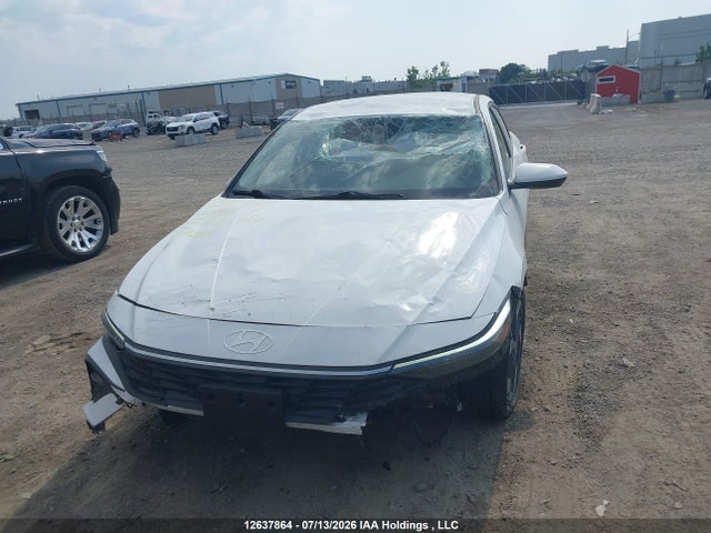 2025 Hyundai Elantra Essential მანქანა იყიდება აუქციონზე, vin: KMHLM4DG6SU899745, აუქციონის ნომერი: 12637864