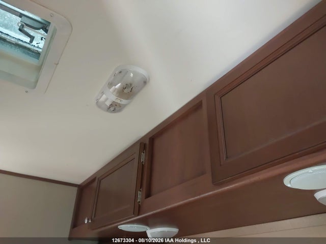 Dutchmen Trailer 2015 4YDT29624FJ930049 Image 12