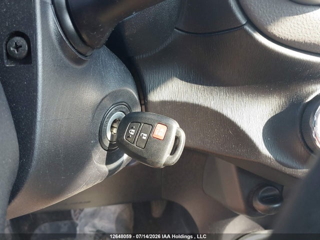 Toyota YARIS LE 2014 VNKKTUD33EA000689 Image 11