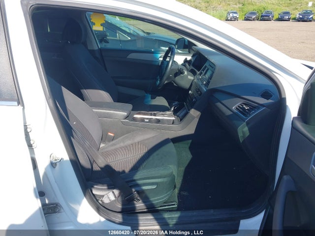 Продажа на аукционе авто 2016 Hyundai Sonata Gls, vin: 5NPE24AF5GH292977, номер лота: 12660420