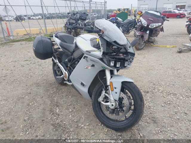 2022 Zero Motorcycles Inc Sr/s მანქანა იყიდება აუქციონზე, vin: 538ZFEZ75NCL21385, აუქციონის ნომერი: 12673357