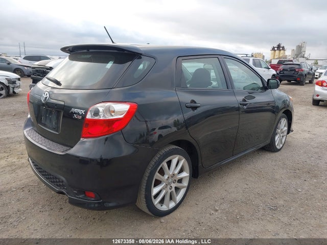 12673358 :رقم المزاد ، 2T1ME4EE3BC006754 vin ، 2011 Toyota Matrix Xrs مزاد بيع