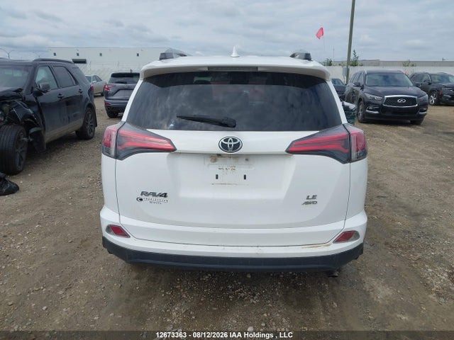 Toyota RAV4 LE 2018 2T3BFREV8JW827399 Image 16