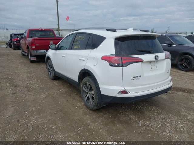 Toyota RAV4 LE 2018 2T3BFREV8JW827399 Image 3