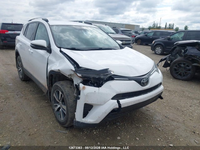 Toyota RAV4 LE 2018 2T3BFREV8JW827399 Image 6
