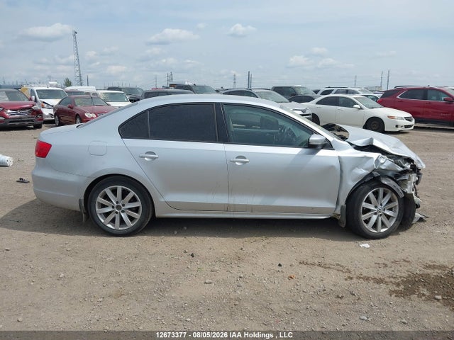 2014 Volkswagen Jetta Sedan მანქანა იყიდება აუქციონზე, vin: 3VWDL7AJ6EM271106, აუქციონის ნომერი: 12673377