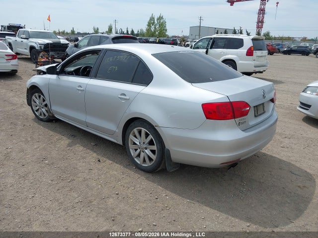 2014 Volkswagen Jetta Sedan მანქანა იყიდება აუქციონზე, vin: 3VWDL7AJ6EM271106, აუქციონის ნომერი: 12673377