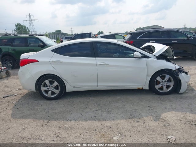 Продажа на аукционе авто 2013 Hyundai Elantra Gls, vin: 5NPDH4AE3DH212606, номер лота: 12673405