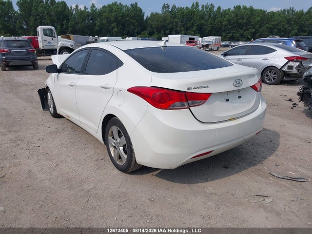 Продажа на аукционе авто 2013 Hyundai Elantra Gls, vin: 5NPDH4AE3DH212606, номер лота: 12673405