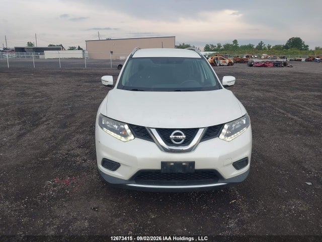 12673415 :رقم المزاد ، 5N1AT2MT6FC772811 vin ، 2015 Nissan Rogue S/sv مزاد بيع